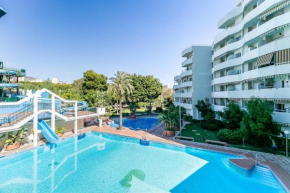 Sea View Apartment in Benalmádena, Shared Pool